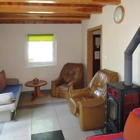 Cottage In Szczecin By Puszcza Bukowa Park, Cleaning Included *