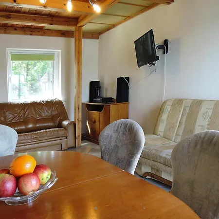 Сasa de vacaciones Cottage In Szczecin By Puszcza Bukowa Park, Cleaning Included